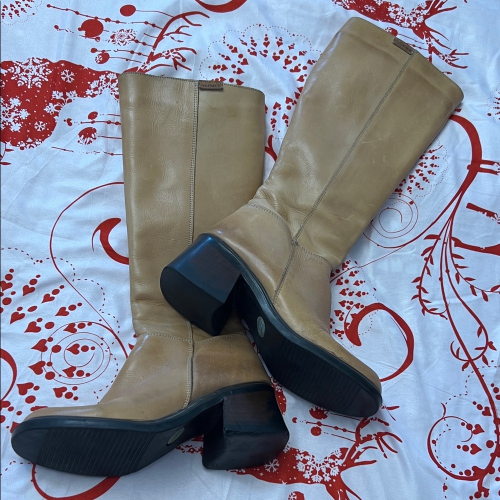 Mustang Brand Boots 39 8.5 Light Tan Leather chunky heel square toe Y2K Vintage